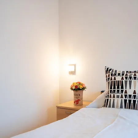 Fis 510 - Hanseaten Residenz 샬베우츠